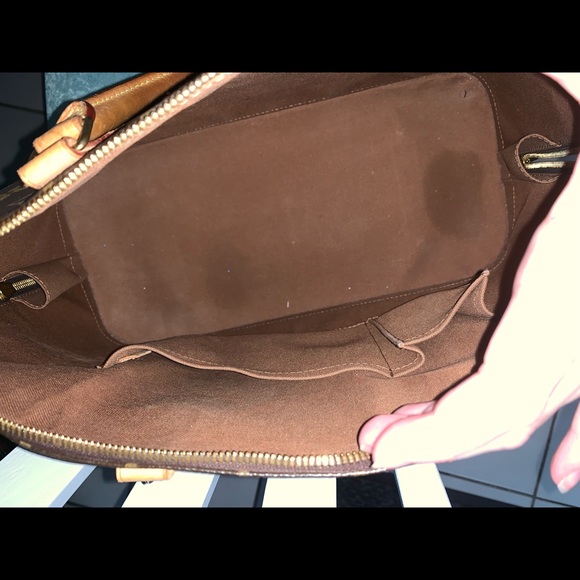 SOLD-Louis Vuitton 2010 Alma GM - Picture 8 of 8